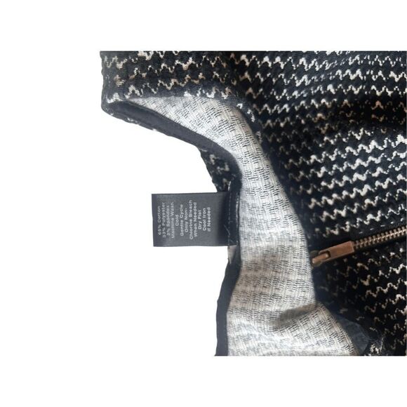 Ann Taylor - Picture 8 of 9